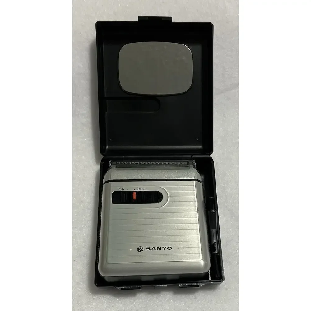Mens Vtg Sanyo SV-M730 Portable Foil Head Travel Shaver Battery Op Made in Japan